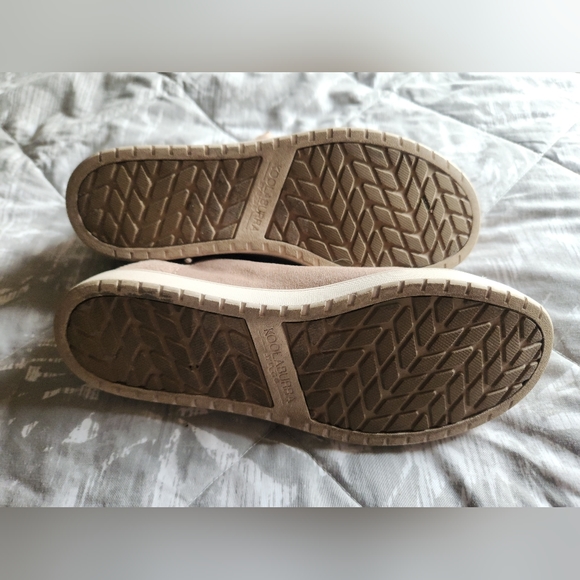 Koolaburra by Ugg girl's sneakers size 4 - Picture 4 of 6